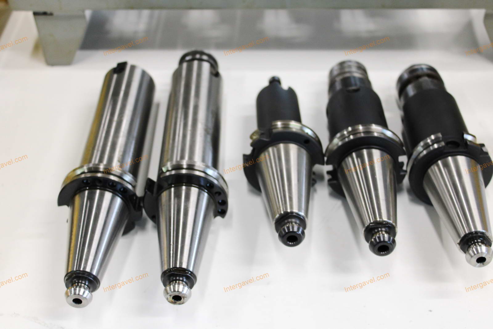 Szerszámtartók és szerszámok 36