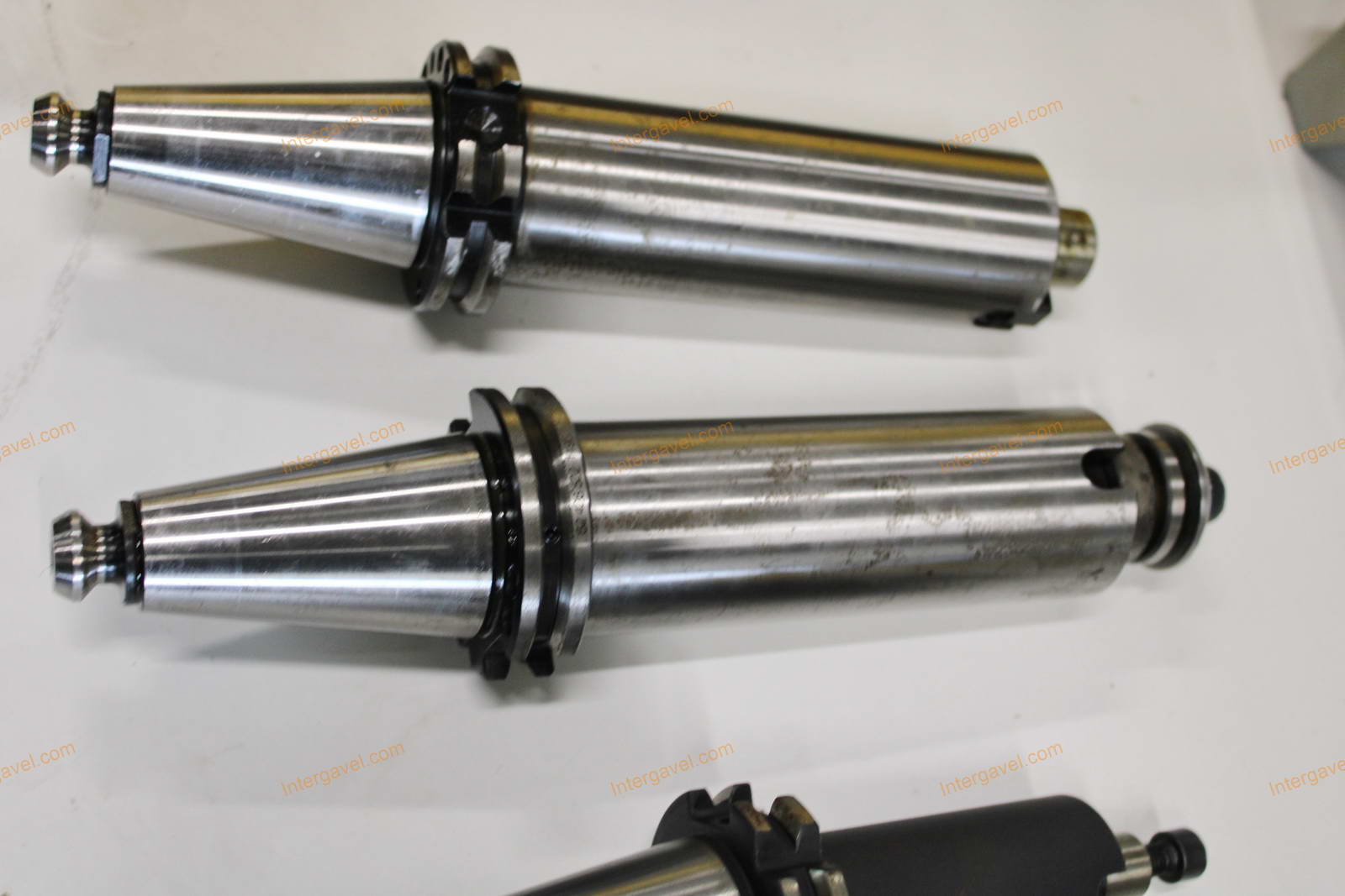 Szerszámtartók és szerszámok 38