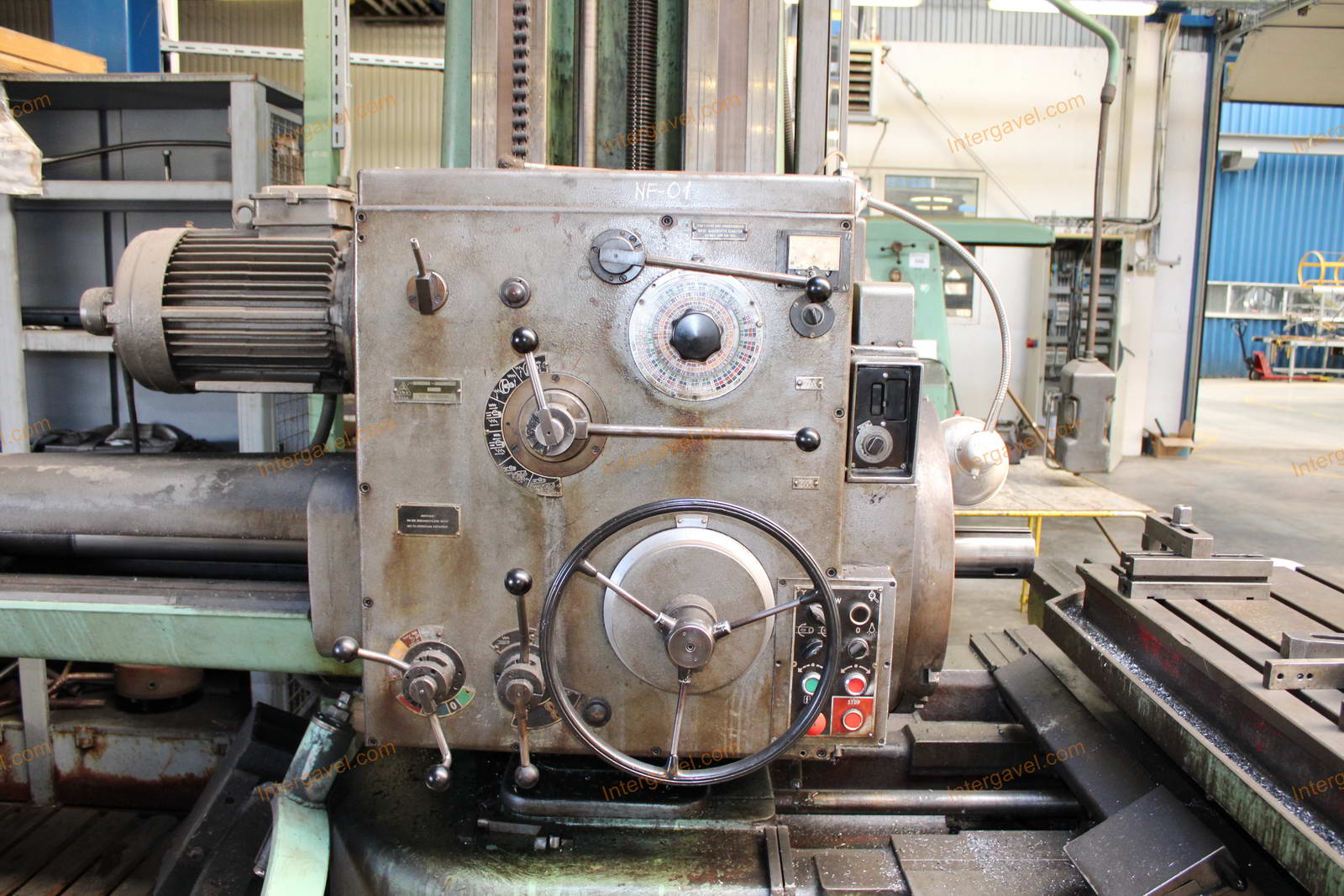 Horizontális fúró-marógép 7