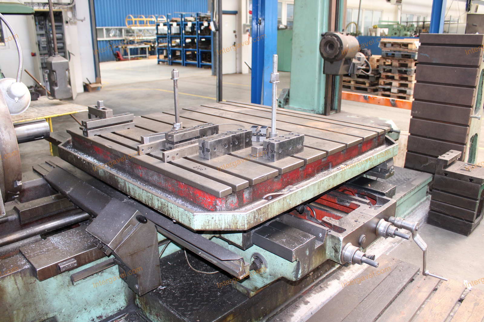 Horizontális fúró-marógép 9