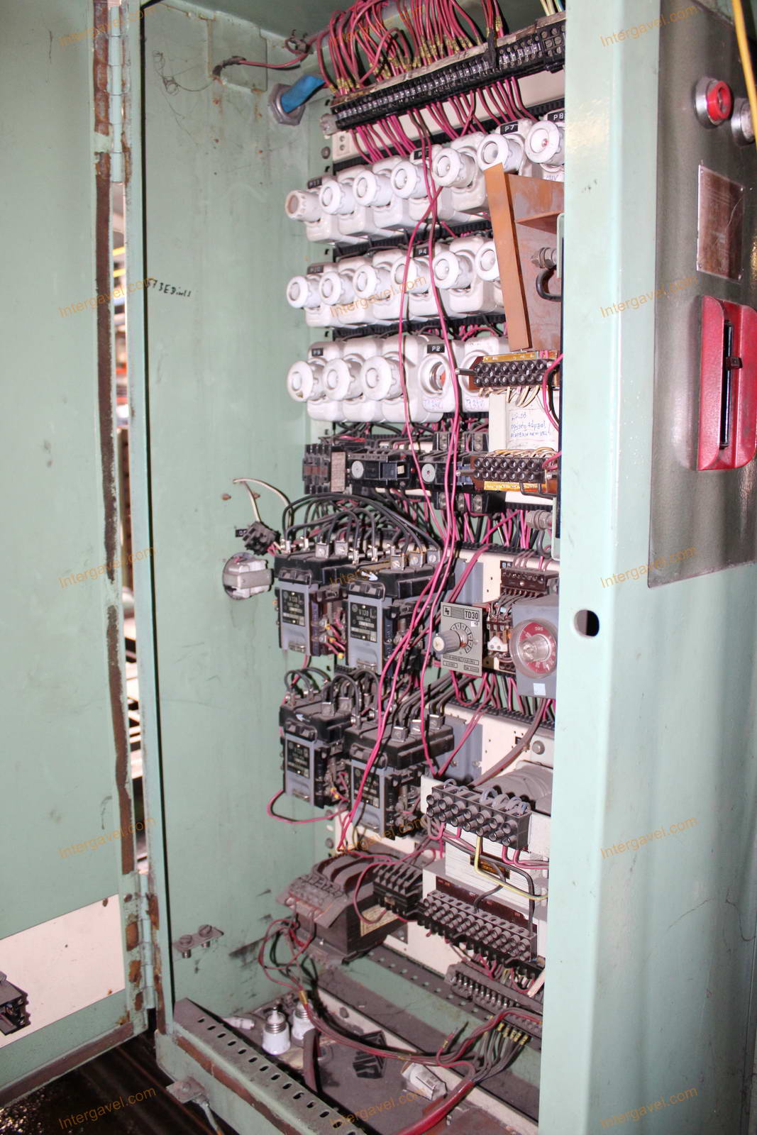 Horizontális fúró-marógép 27