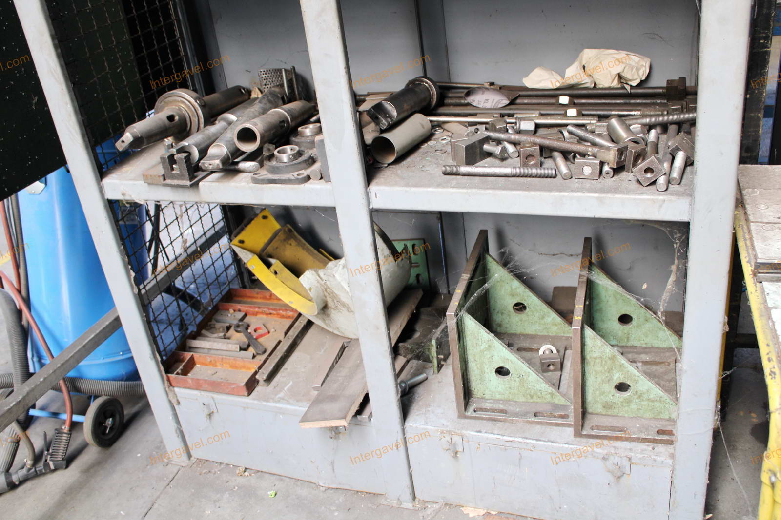 Horizontális fúró-marógép 29