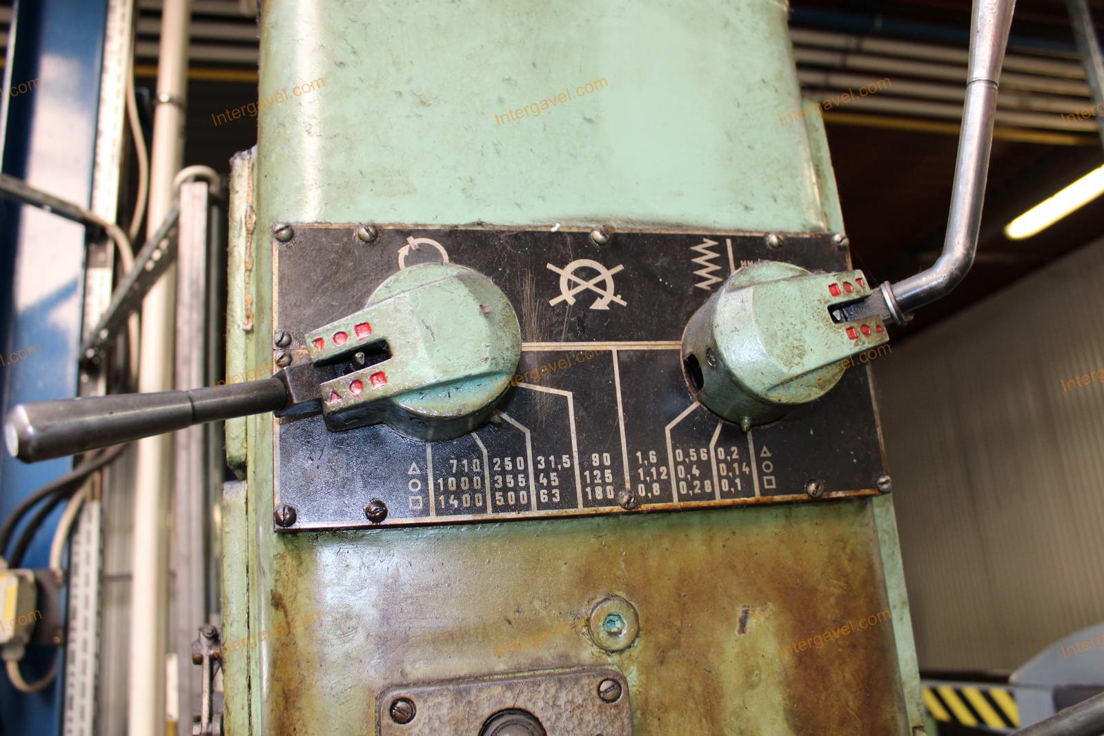 Oszlopos fúrógép 6