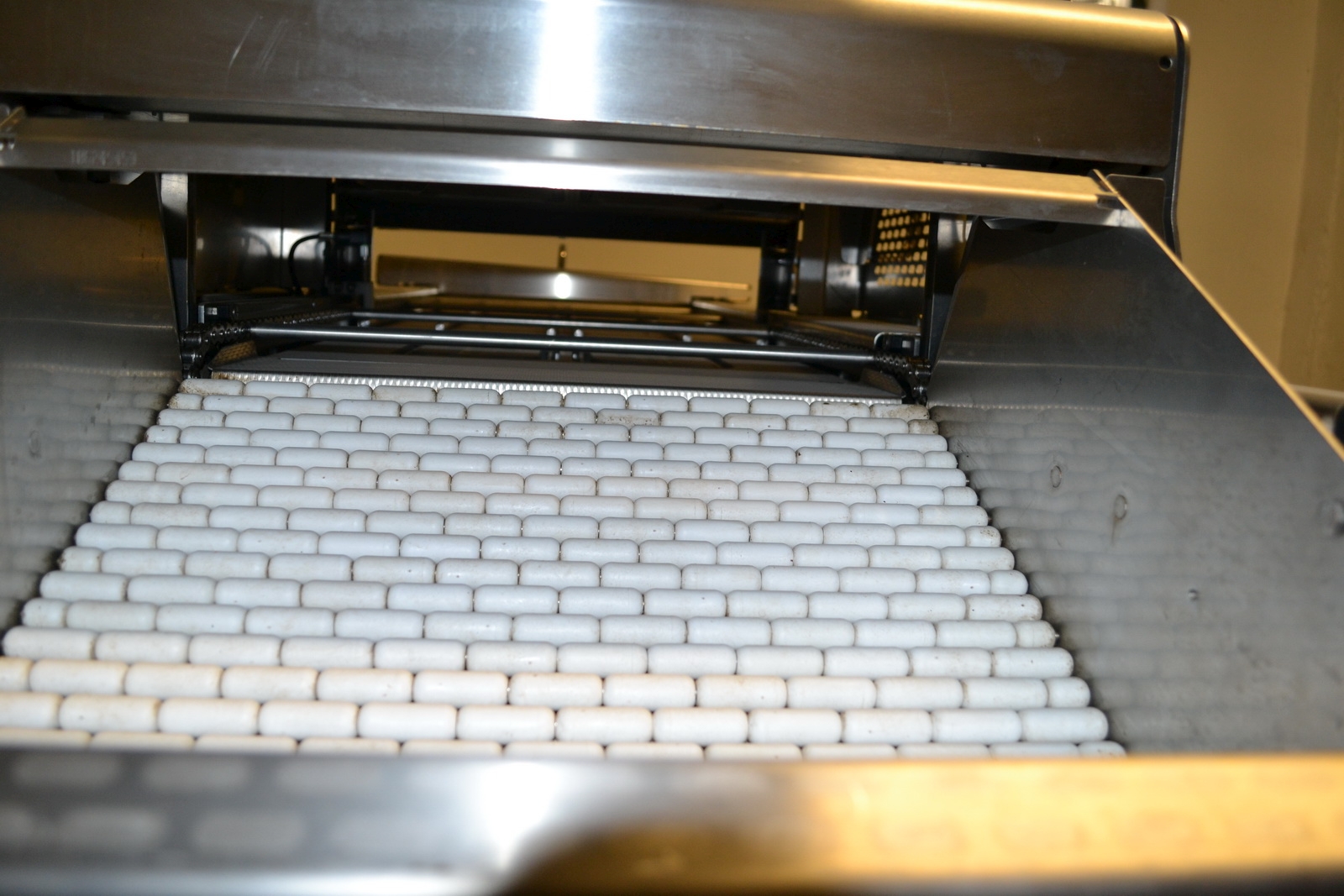 Tálcás csomagológép 10