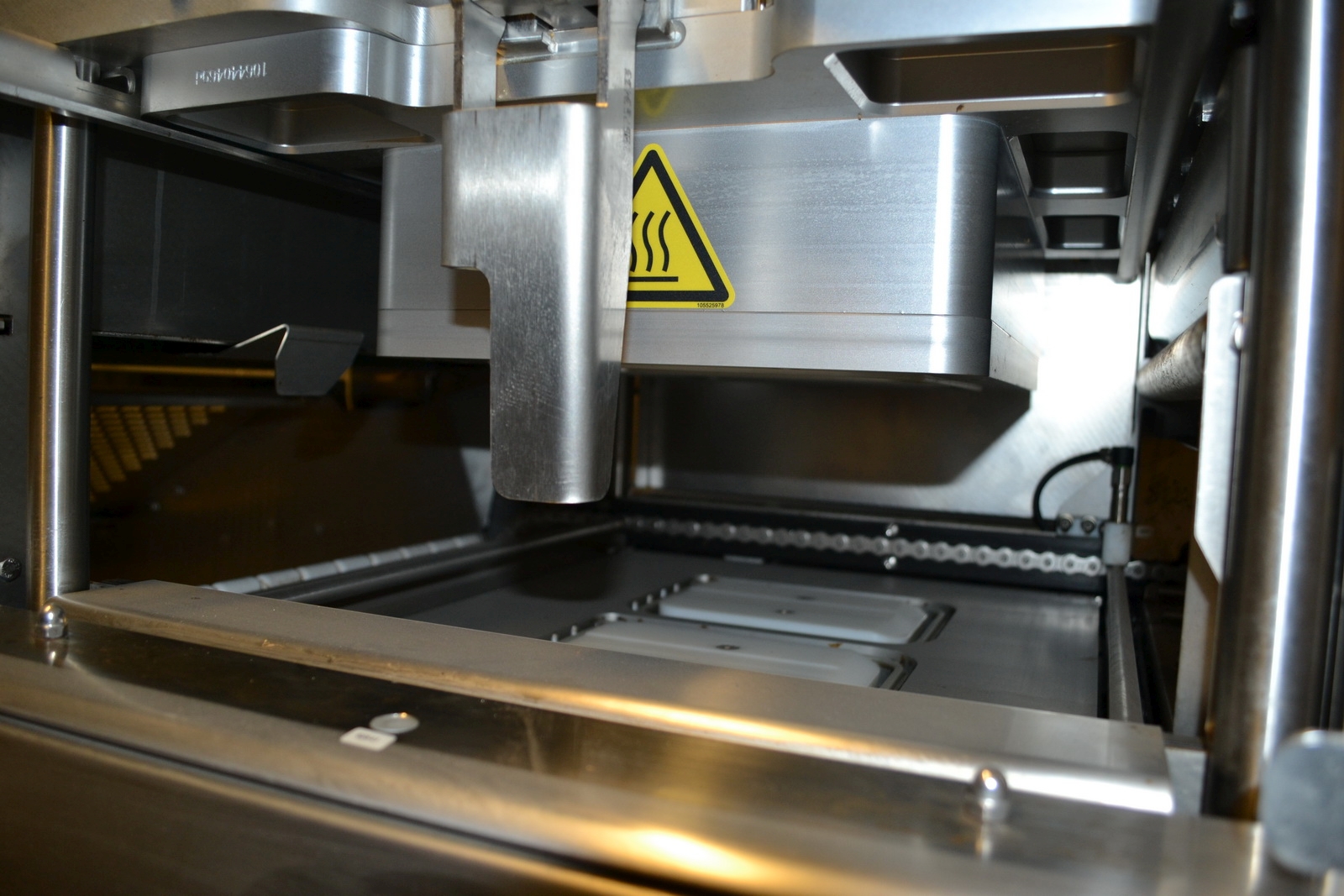 Tálcás csomagológép 12