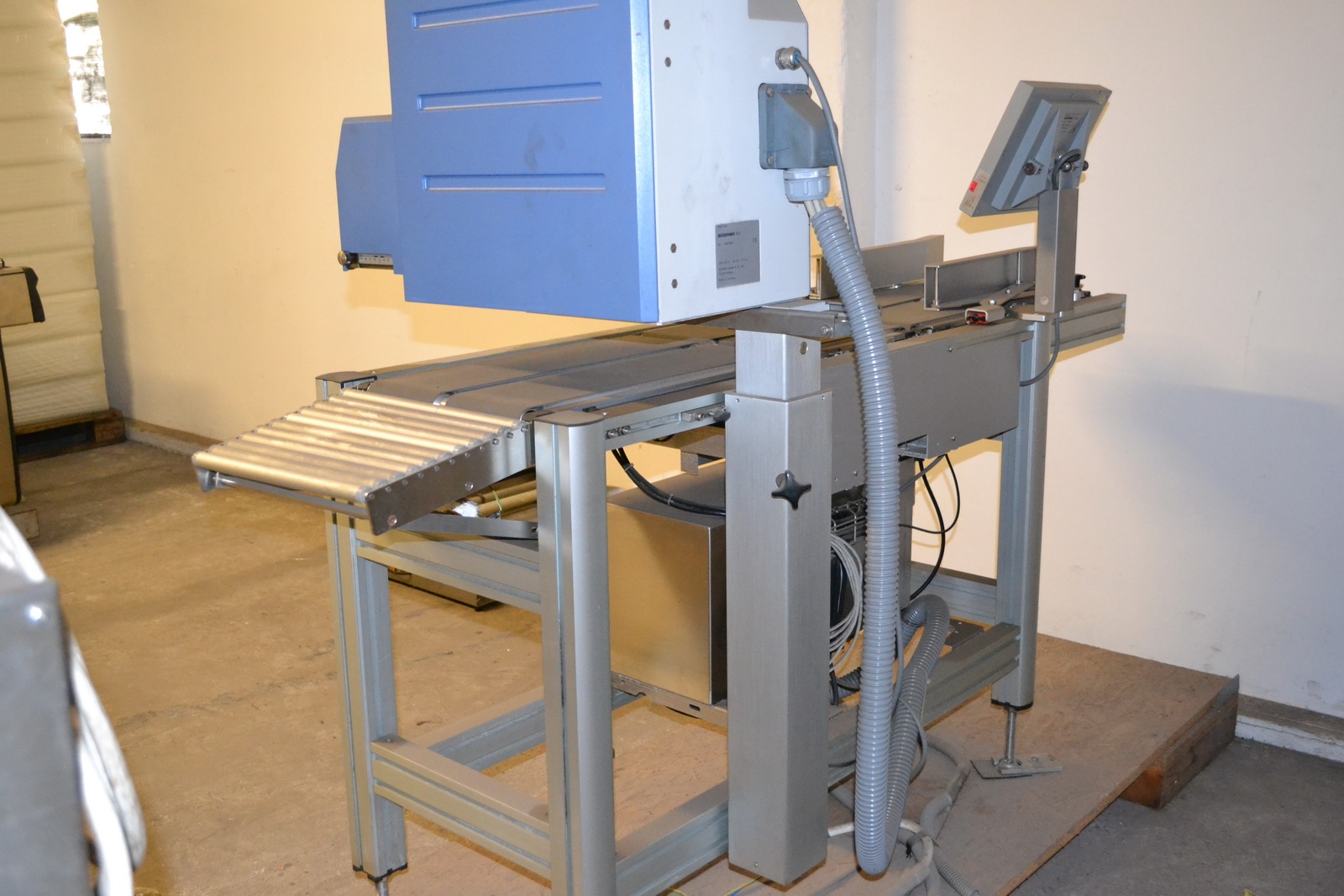 Címkéző és ellenőrző mérleg 8