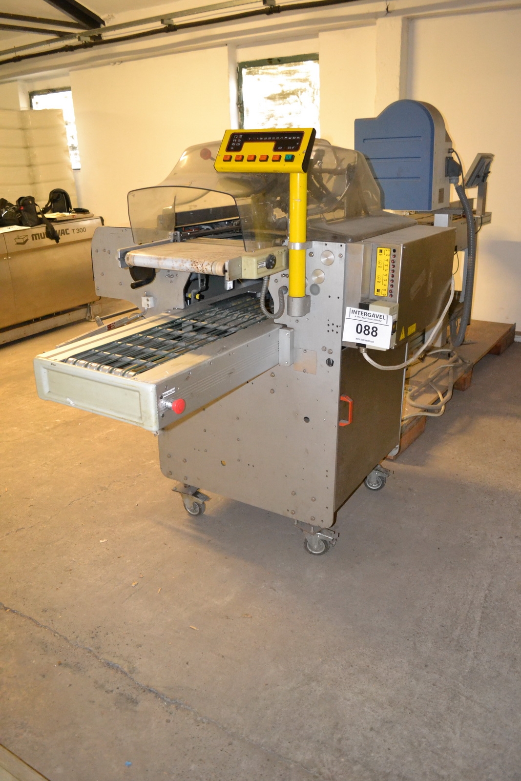 Tálcás csomagológép 3