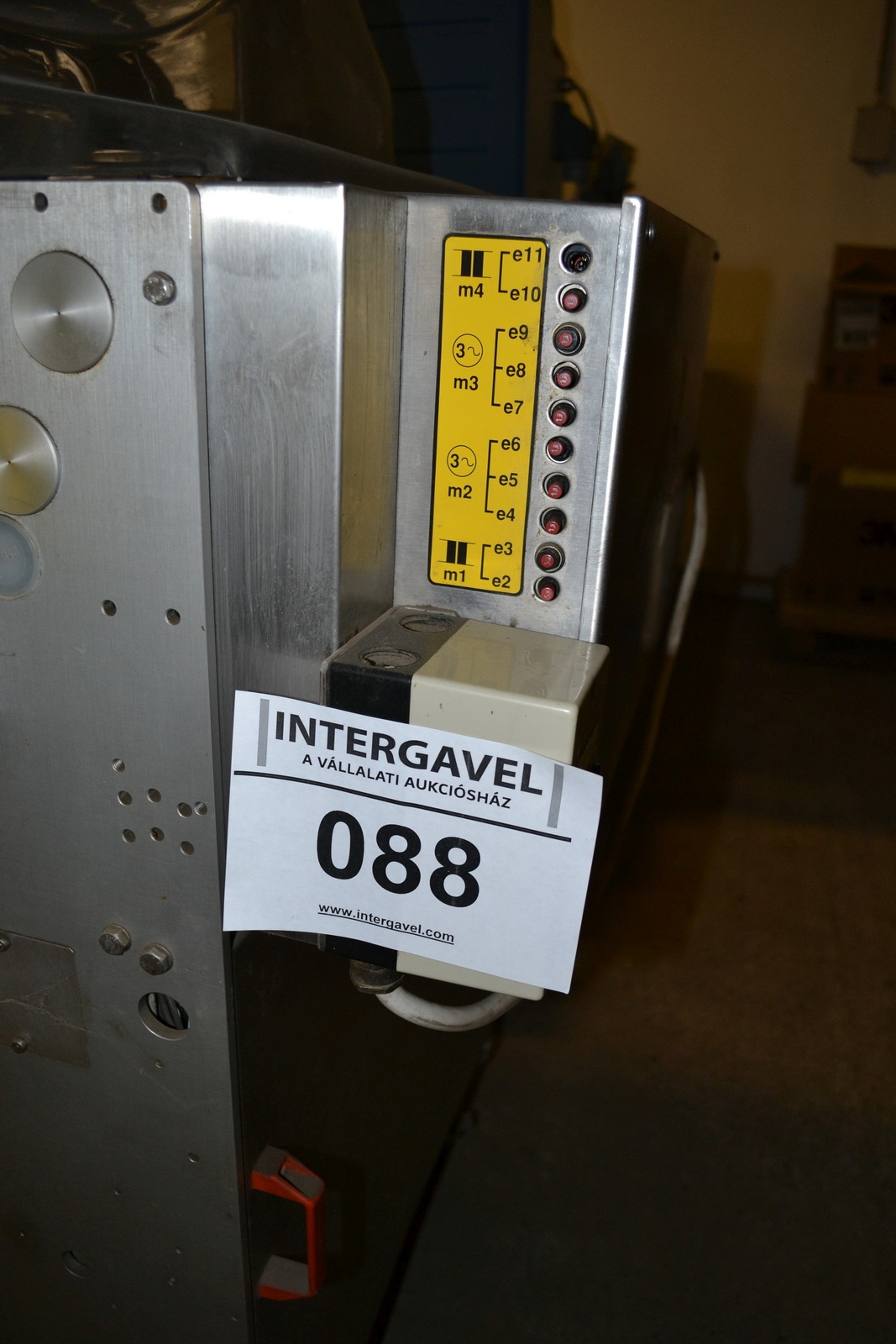 Tálcás csomagológép 4