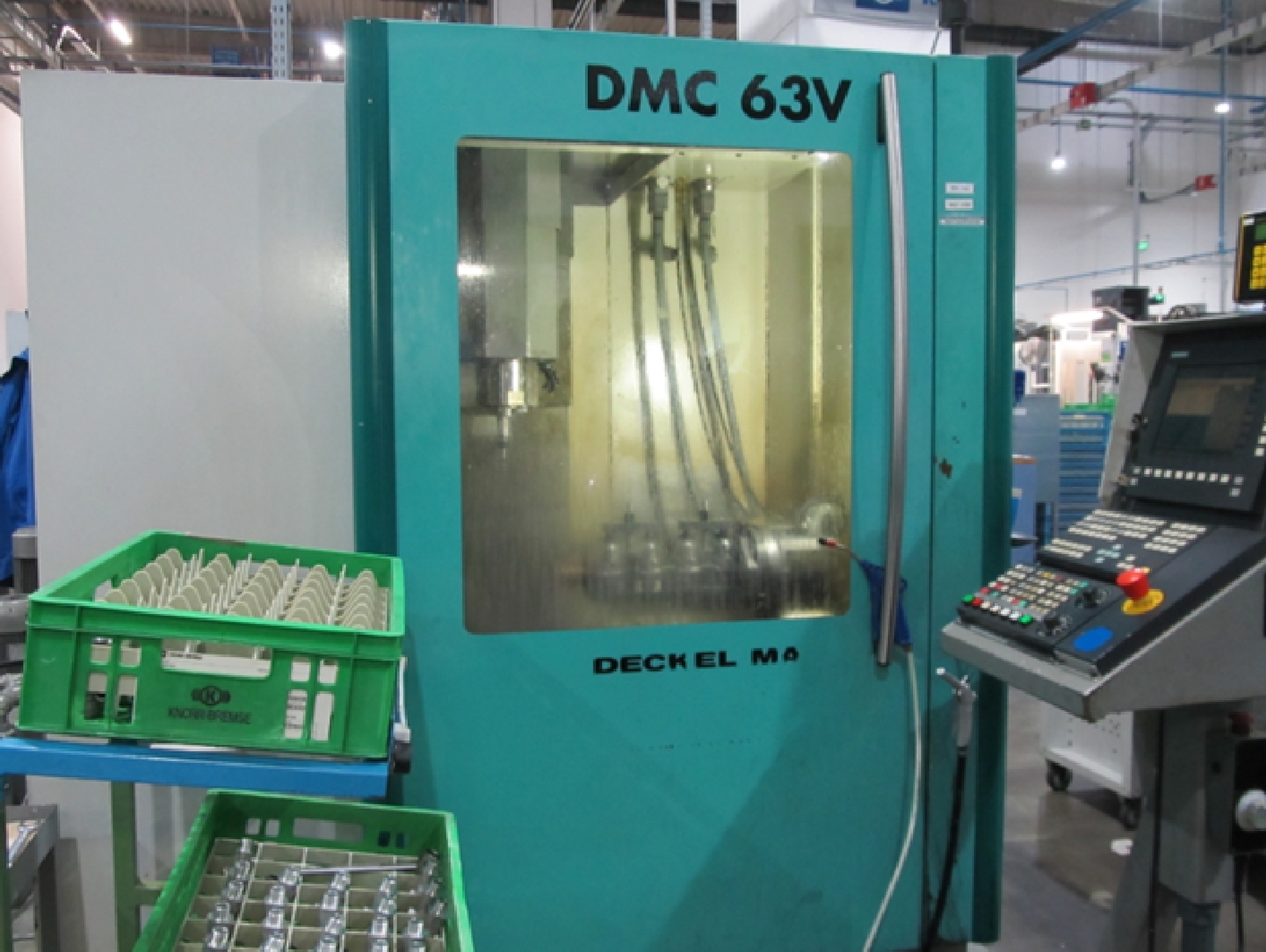 Vertikális megmunkálóközpont 4