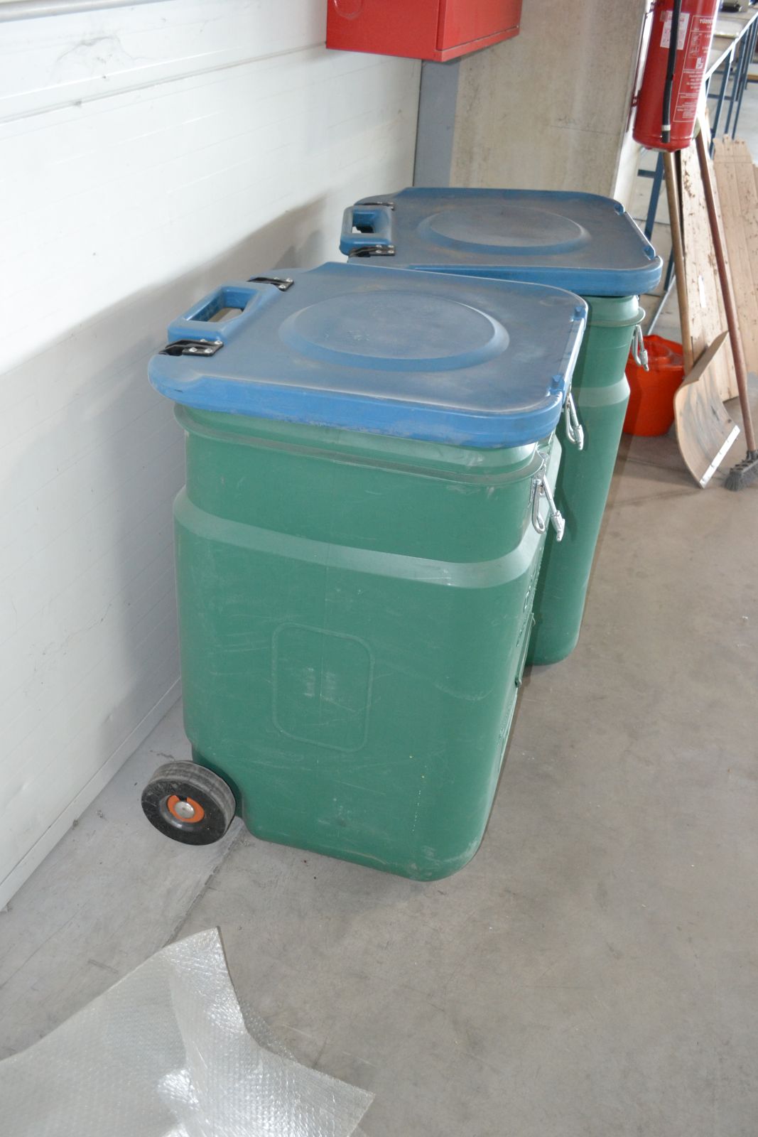 Veszélyes anyag tároló 4