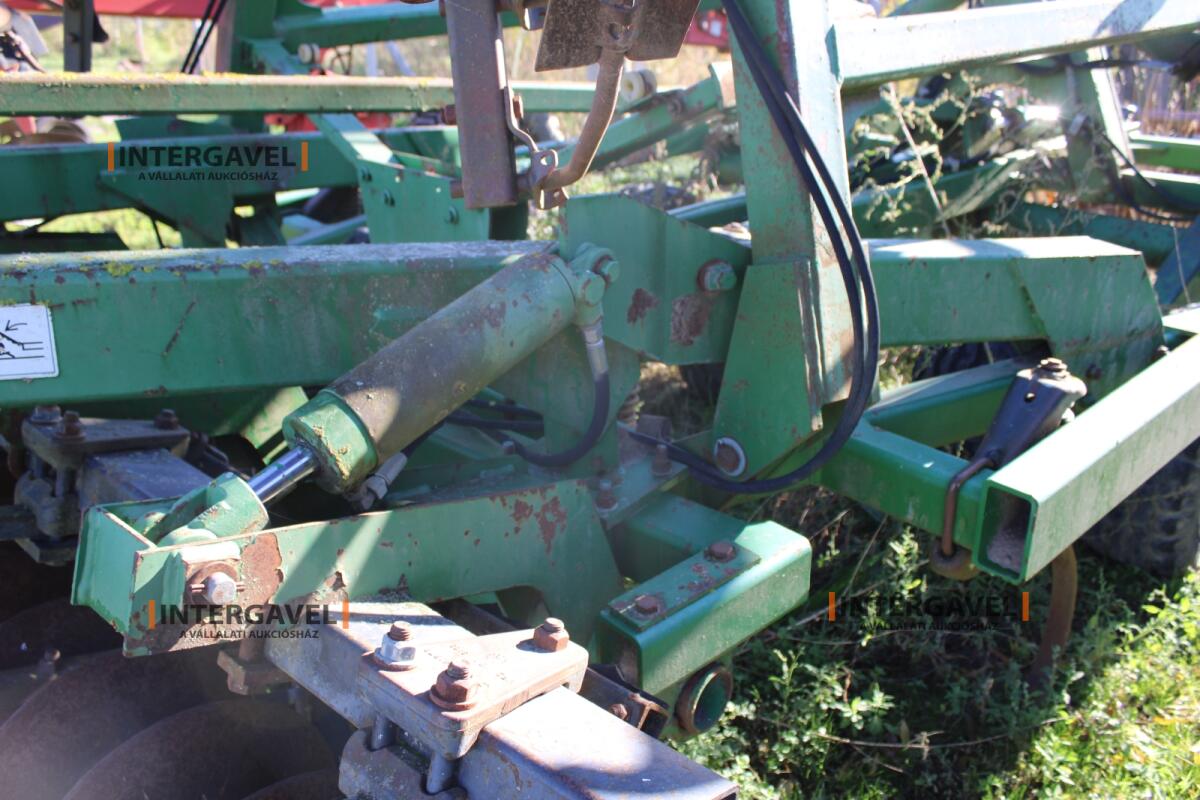 Mulcskultivátor - John Deere 11