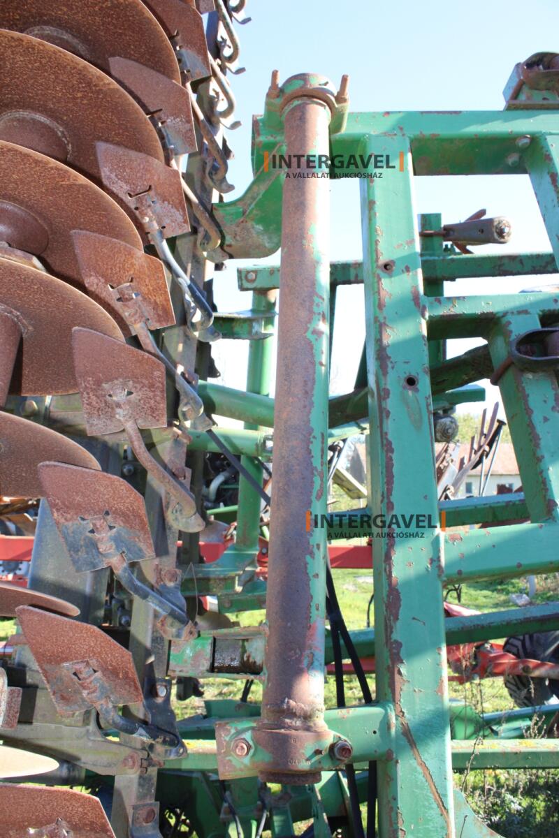 Mulcskultivátor - John Deere 12