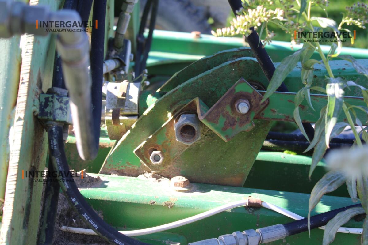 Mulcskultivátor - John Deere 25