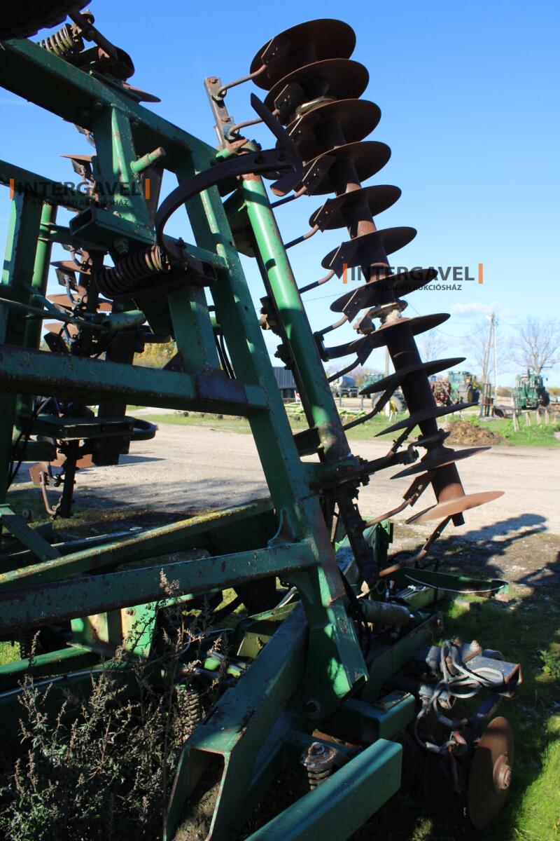 Mulcskultivátor - John Deere 26