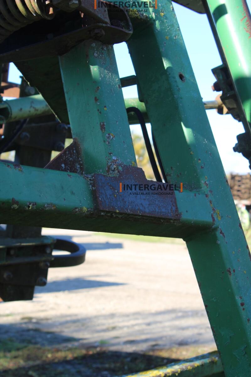 Mulcskultivátor - John Deere 27