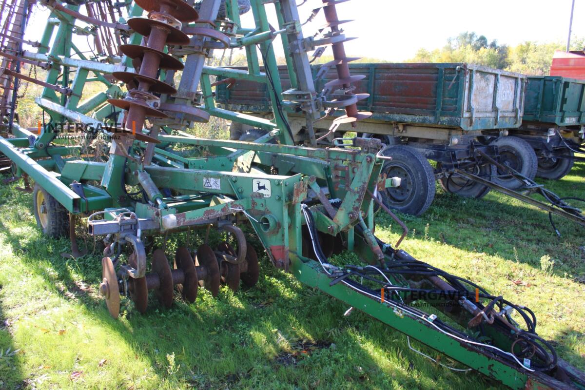 Mulcskultivátor - John Deere 30