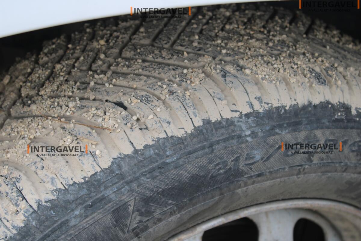 Kisteherautó - Dacia 7