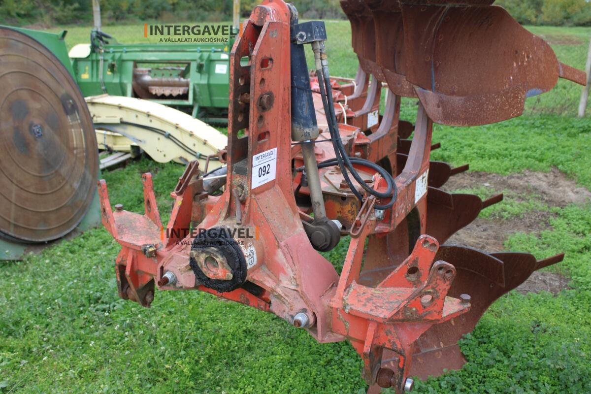 Eke - Gregoire Besson 5