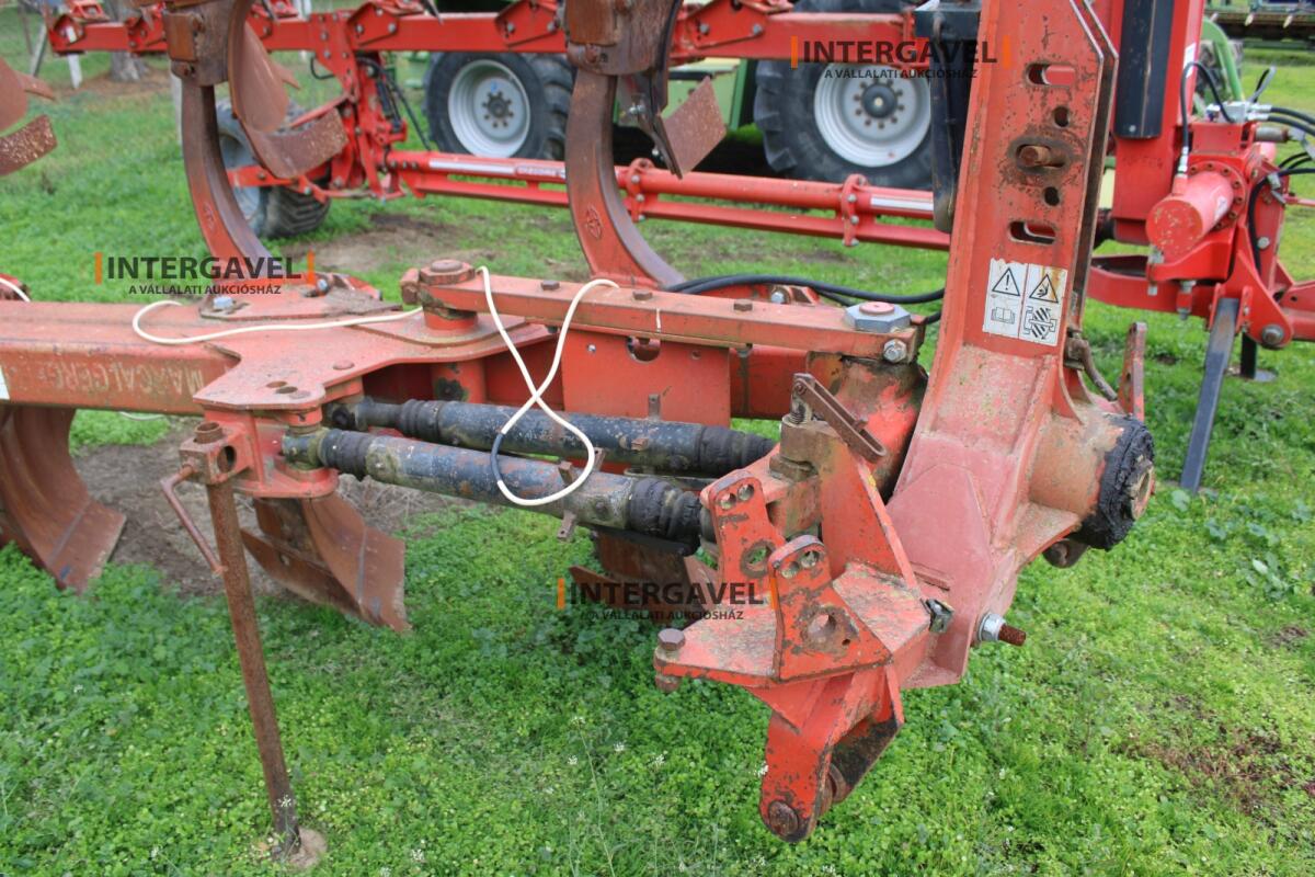 Eke - Gregoire Besson 6