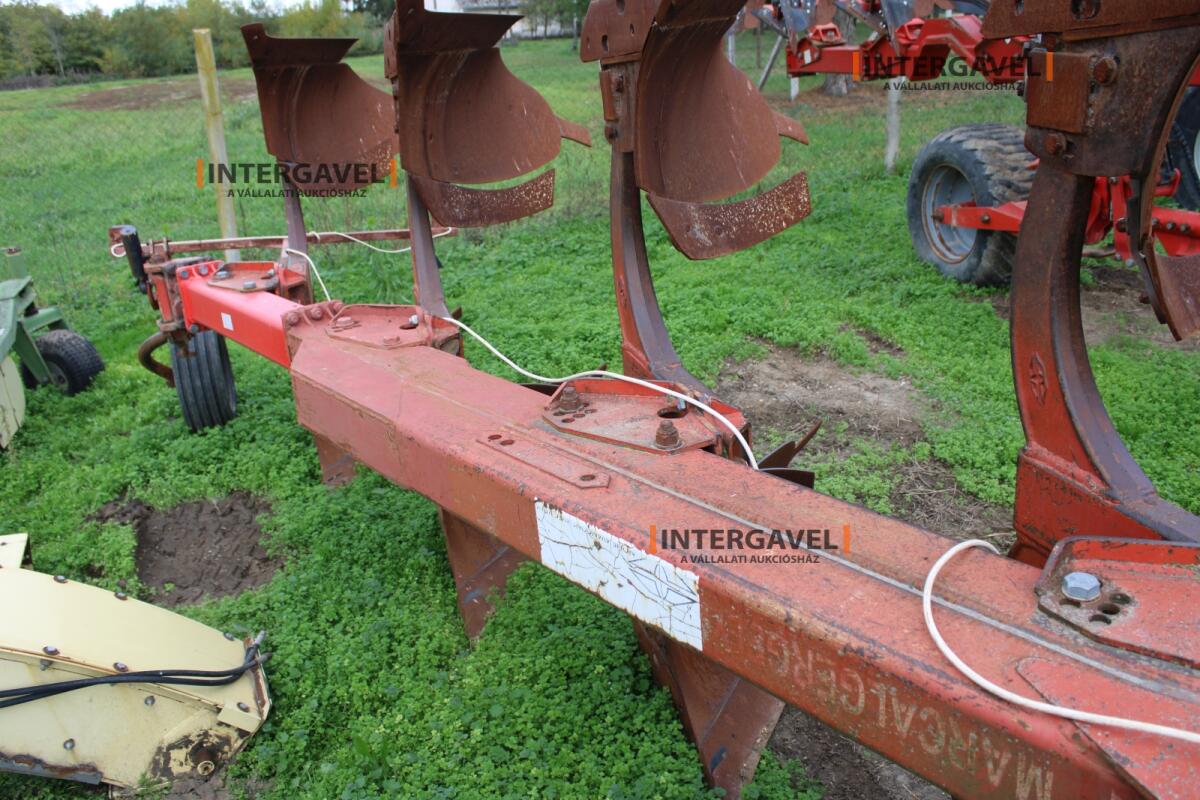 Eke - Gregoire Besson 10