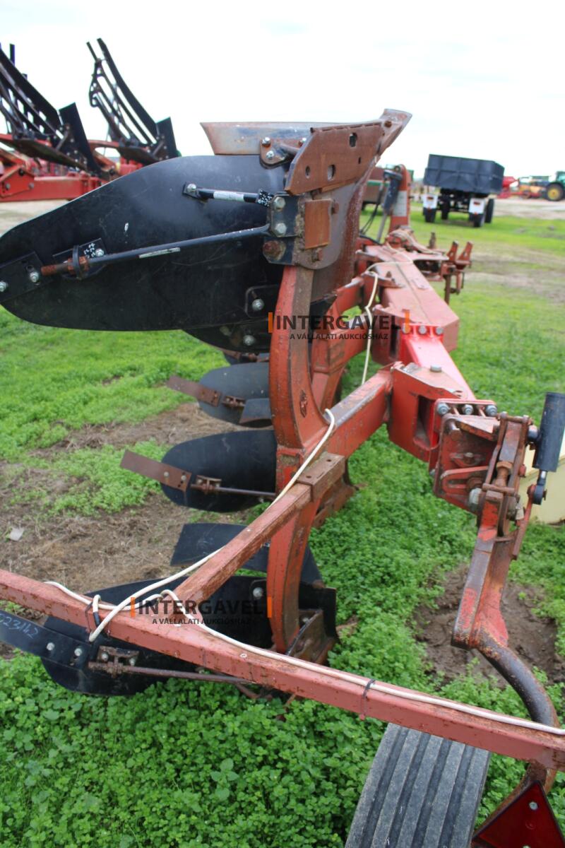 Eke - Gregoire Besson 15