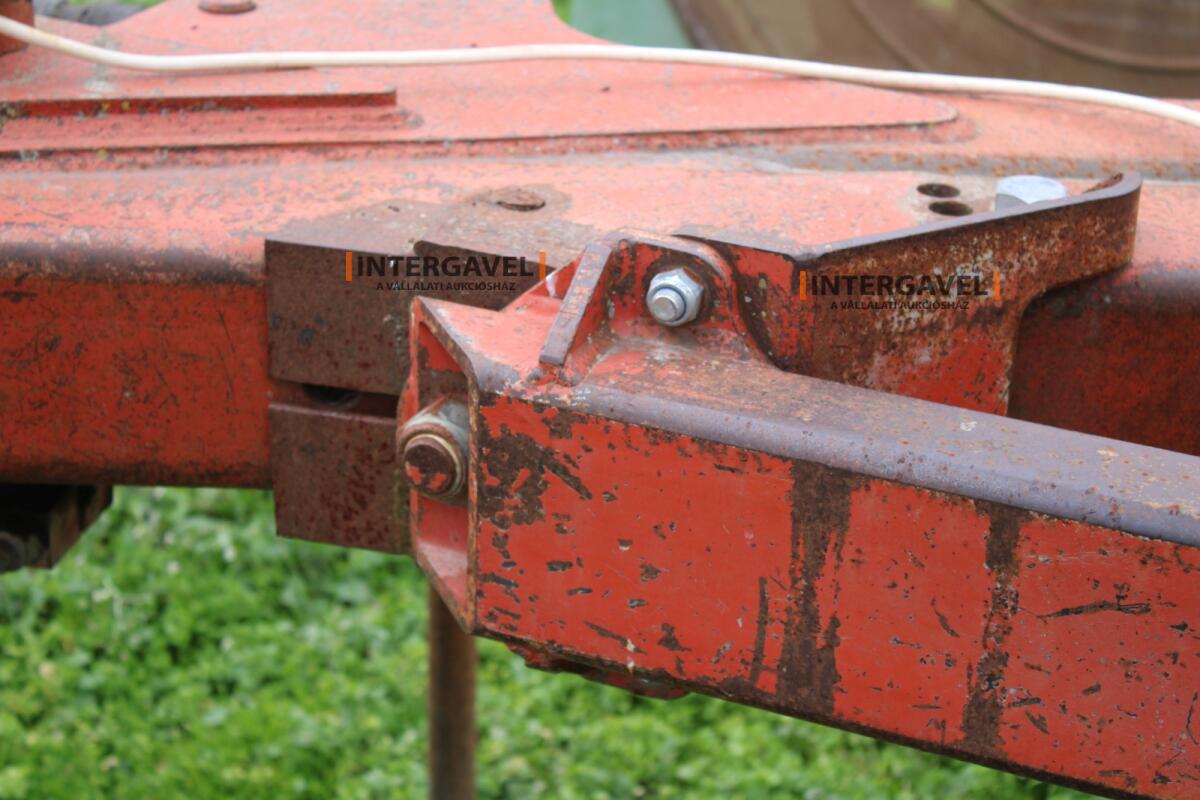 Eke - Gregoire Besson 18