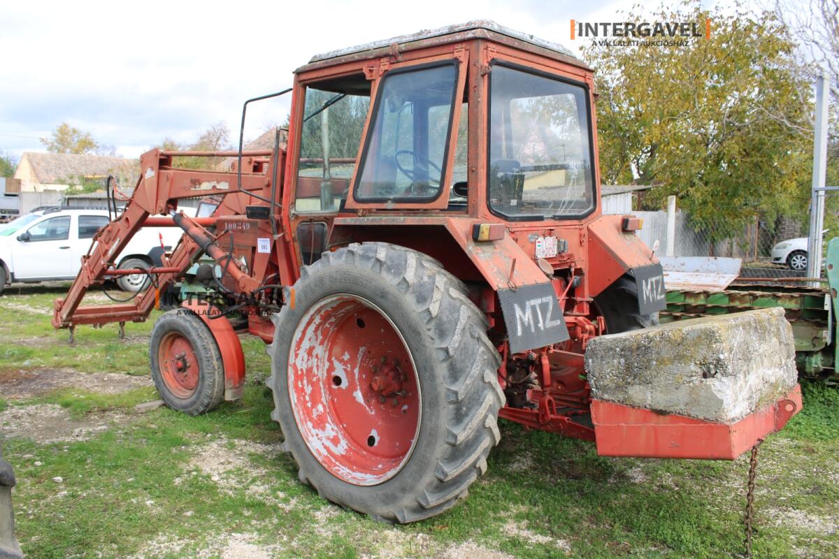 Traktor - MTZ 2