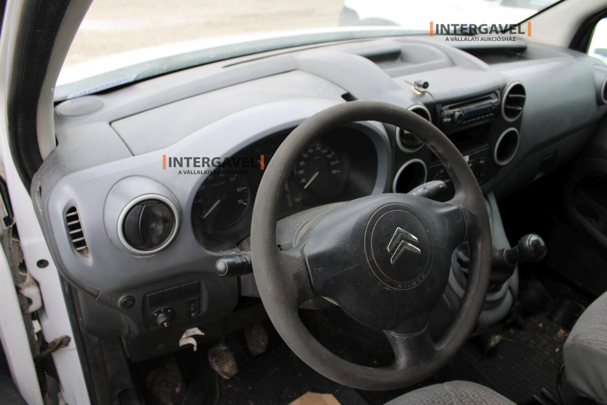 Kisteherautó - Citroen 12