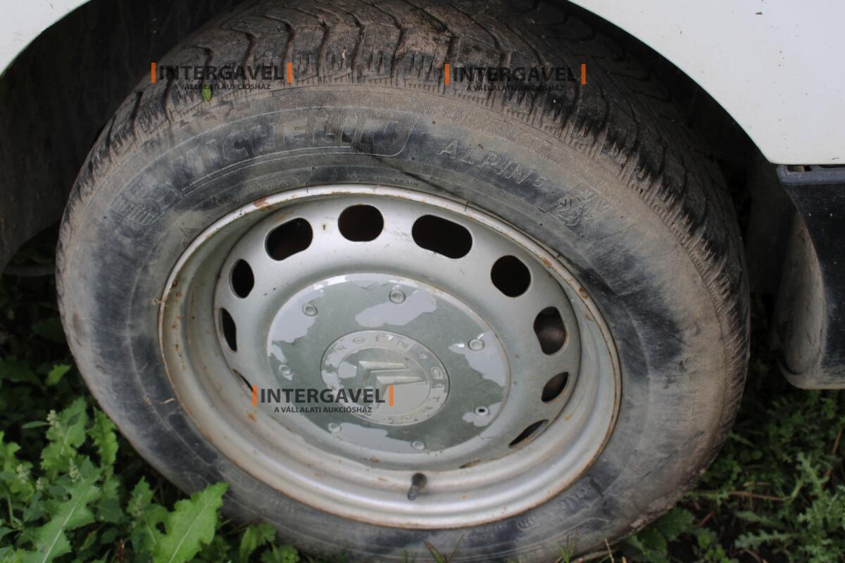 Kisteherautó - Citroen 15