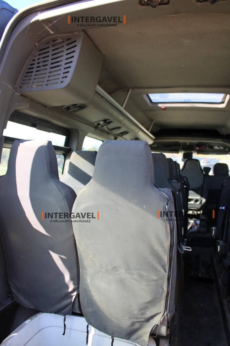 Kisbusz - Renault 18