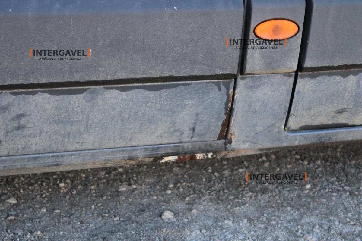 Kisbusz - Renault 24