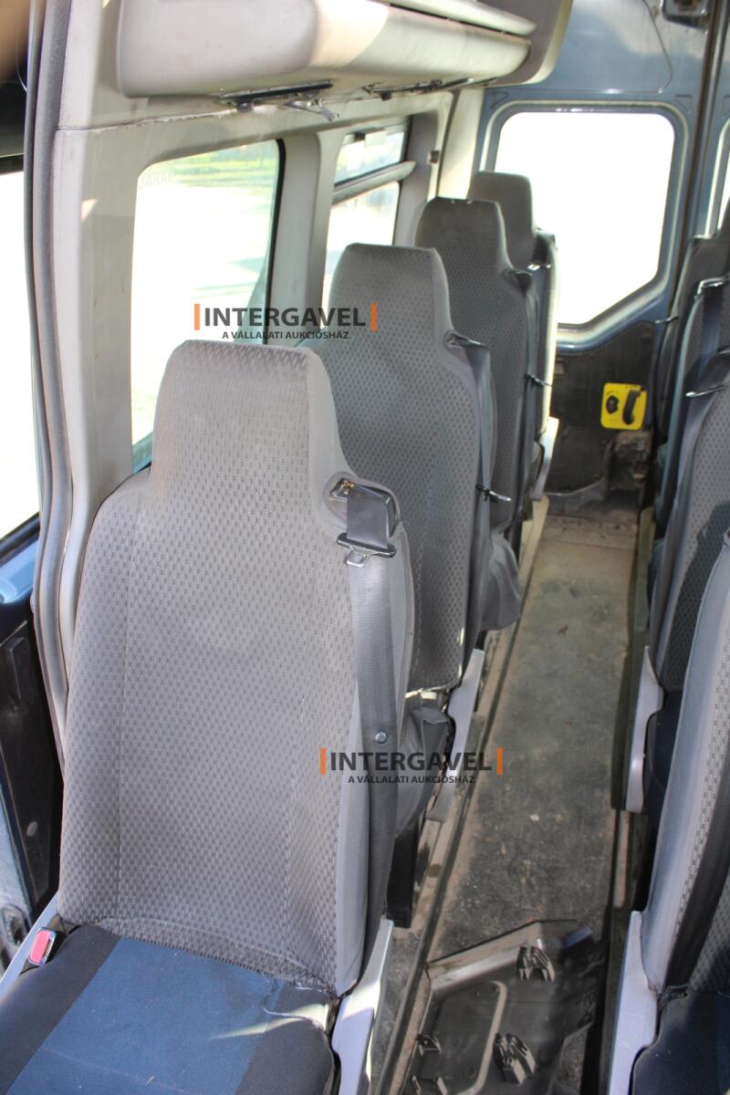 Kisbusz - Renault 31