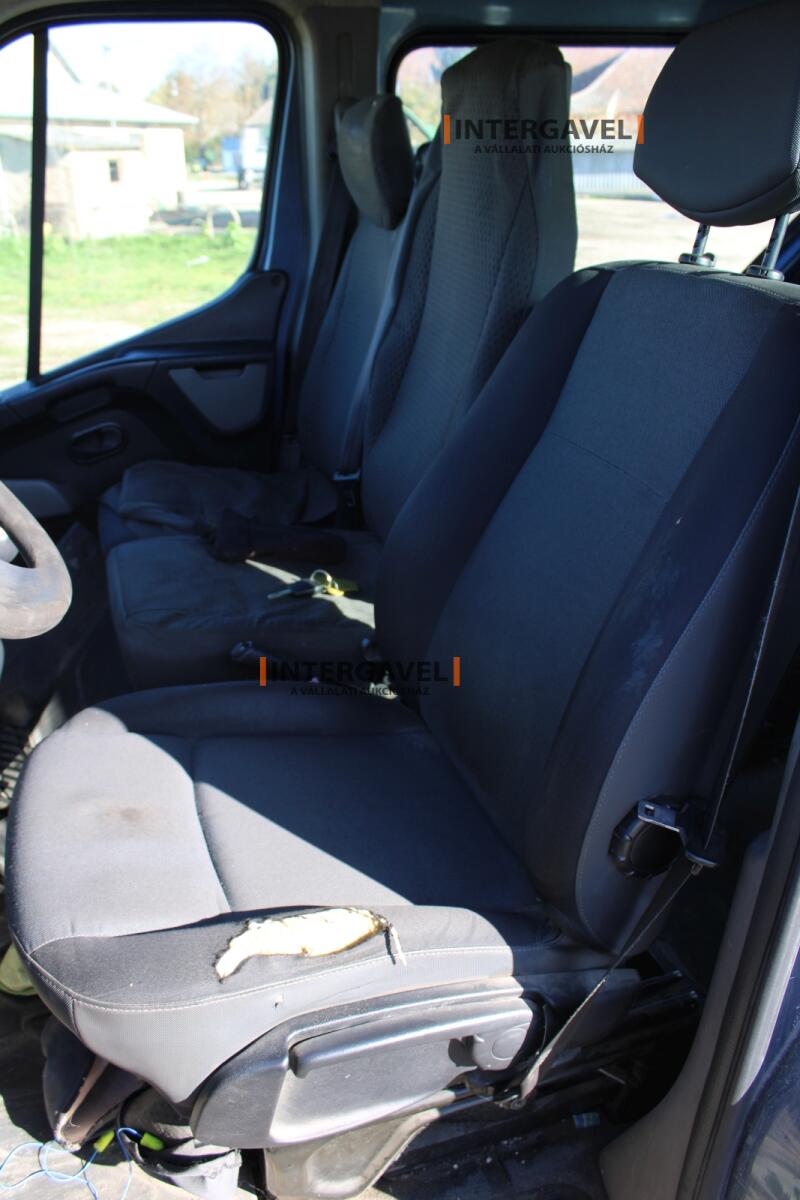 Kisbusz - Renault 38