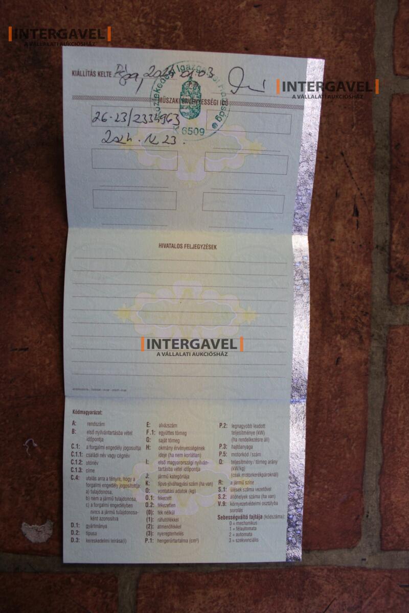 Kisbusz - Renault 46