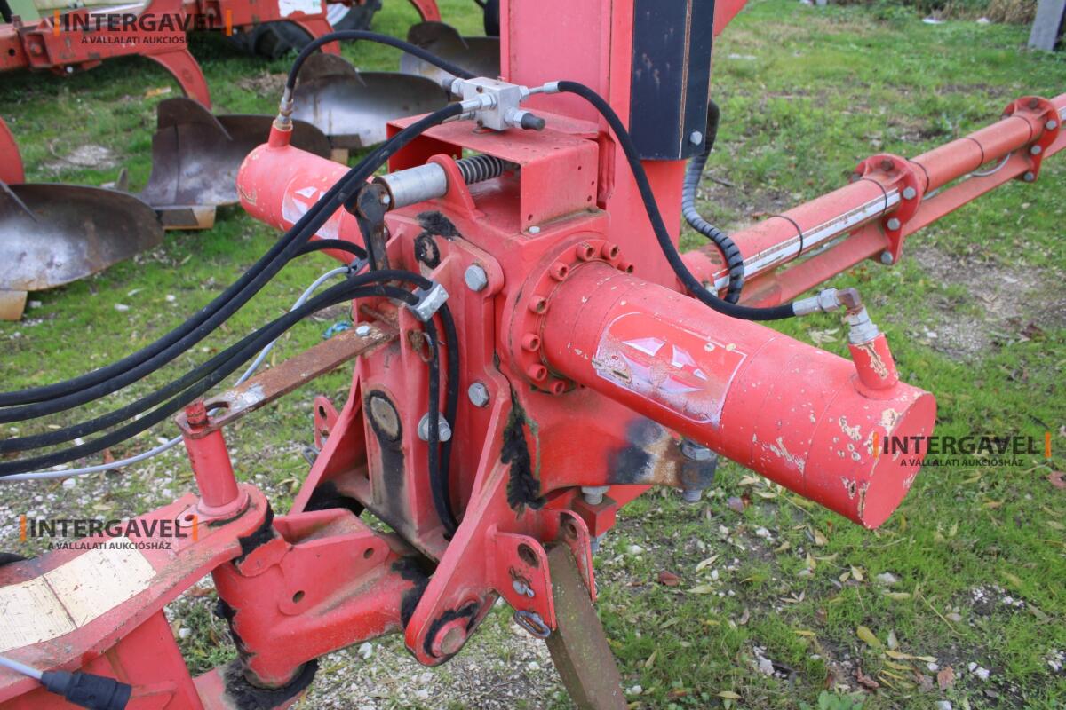 Eke - Gregoire Besson 7