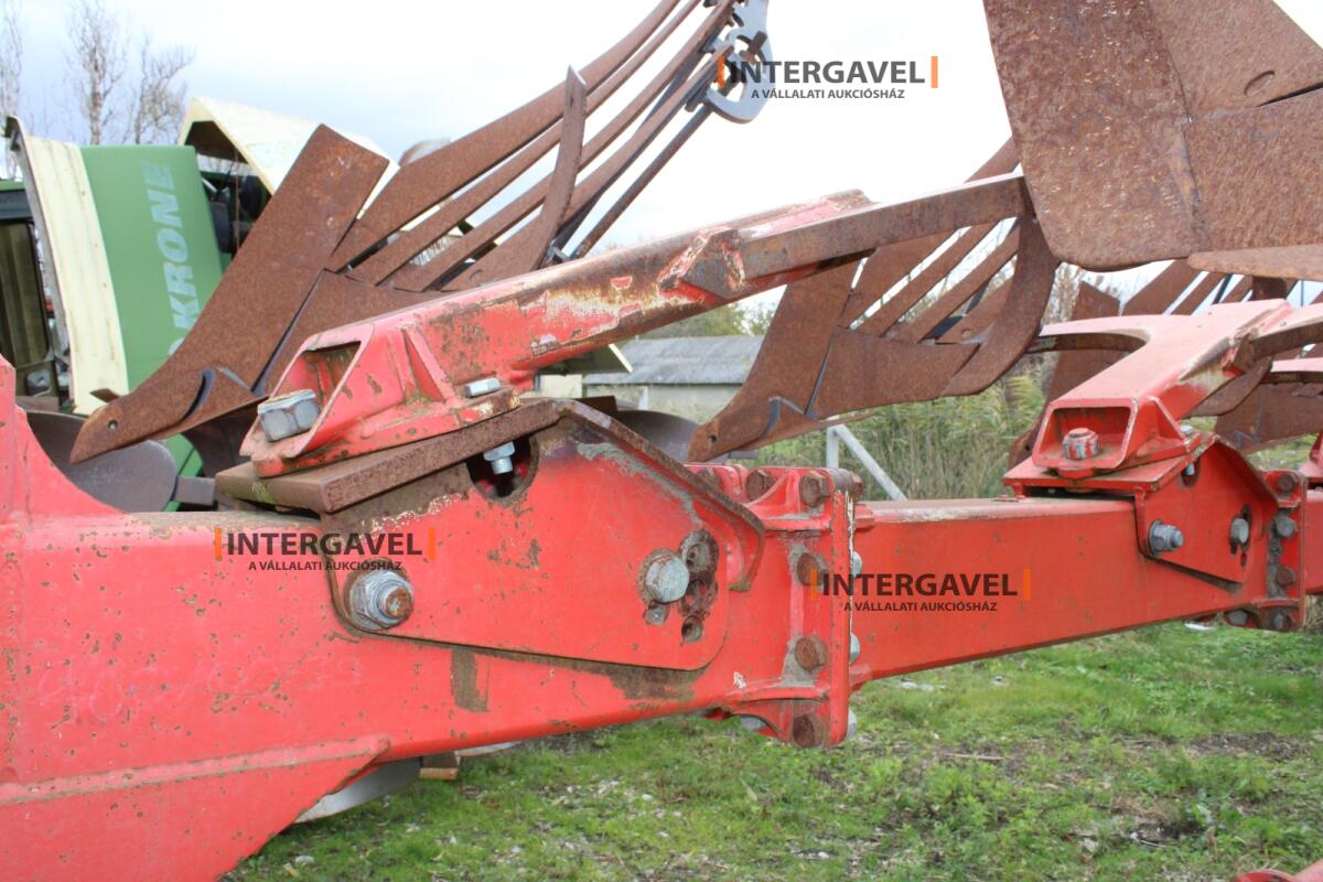 Eke - Gregoire Besson 11