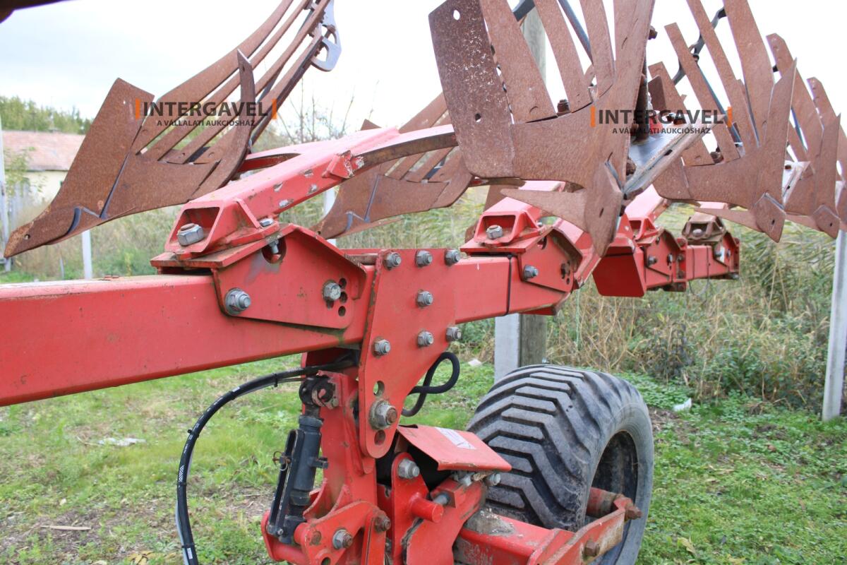 Eke - Gregoire Besson 14