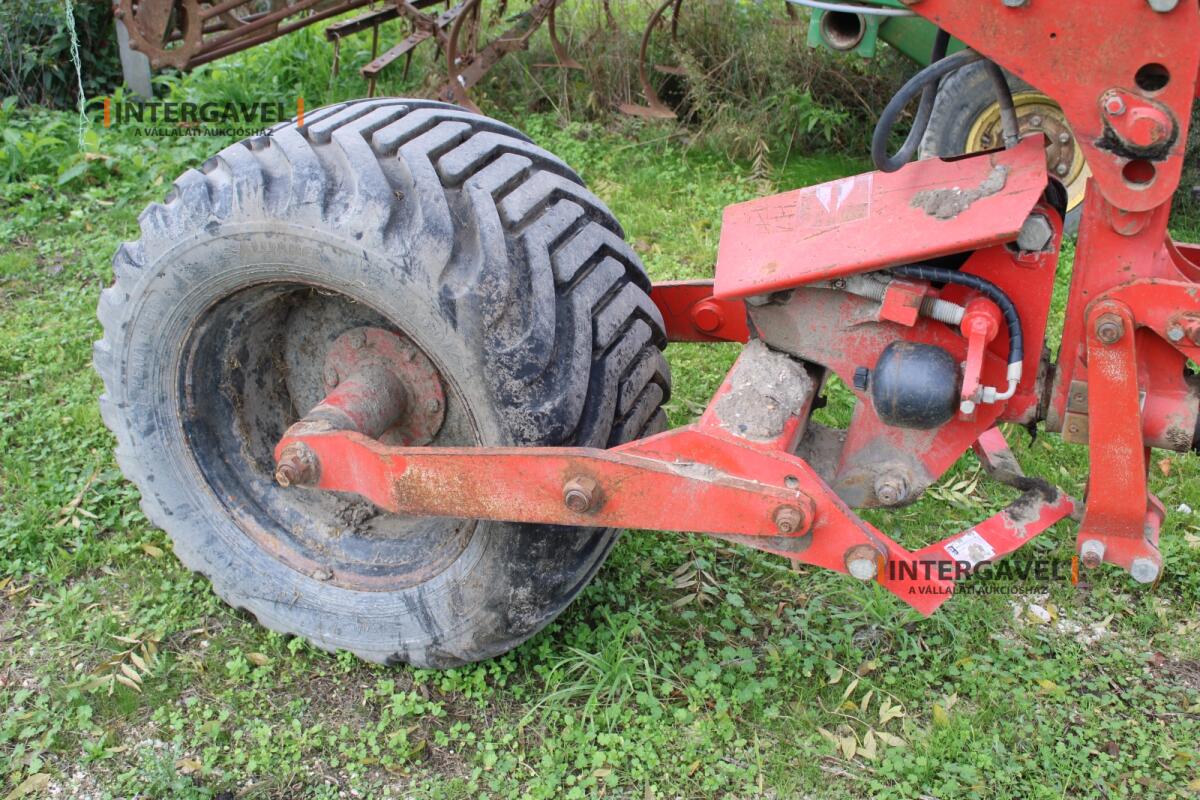 Eke - Gregoire Besson 25