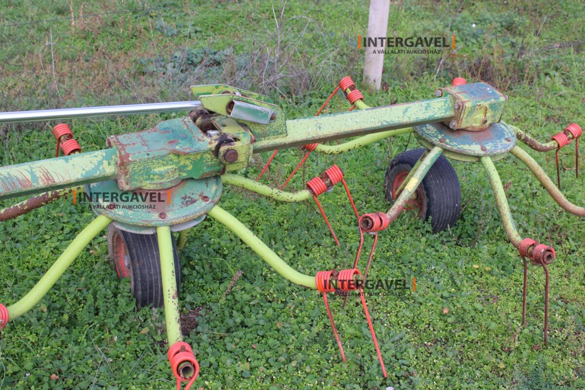 Rendterítő - Claas 11