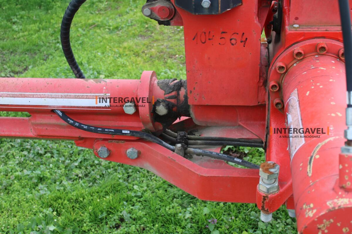 Eke - Gregoire Besson 11