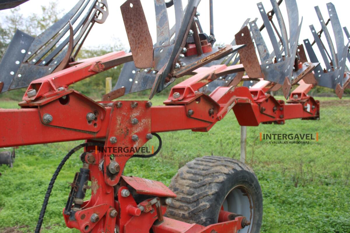 Eke - Gregoire Besson 23