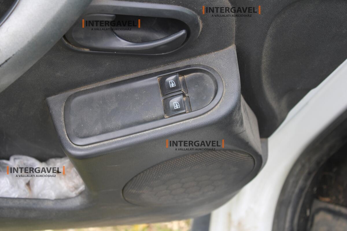 Kisteherautó - Dacia 14