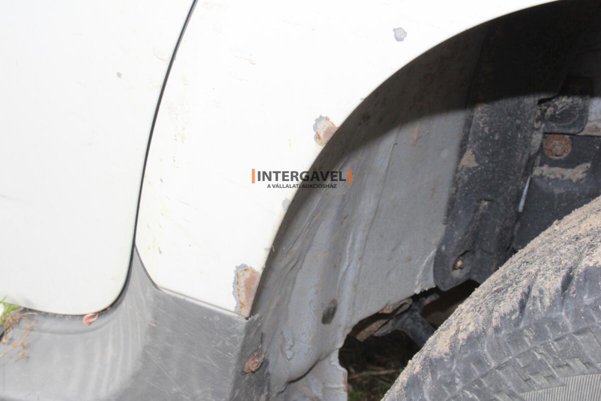 Kisteherautó - Dacia 16