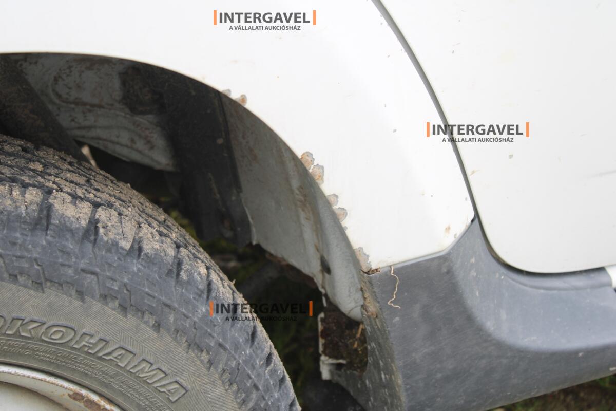 Kisteherautó - Dacia 32