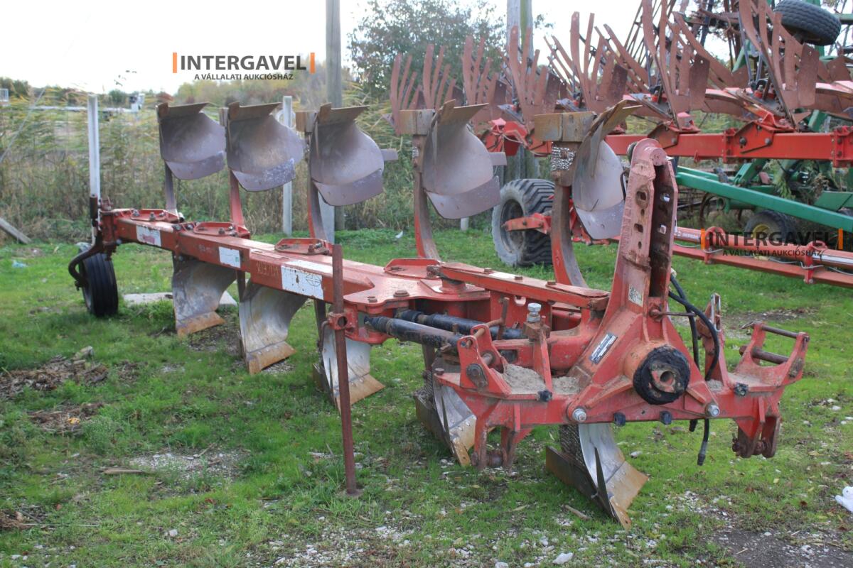 Eke - Gregoire Besson 2