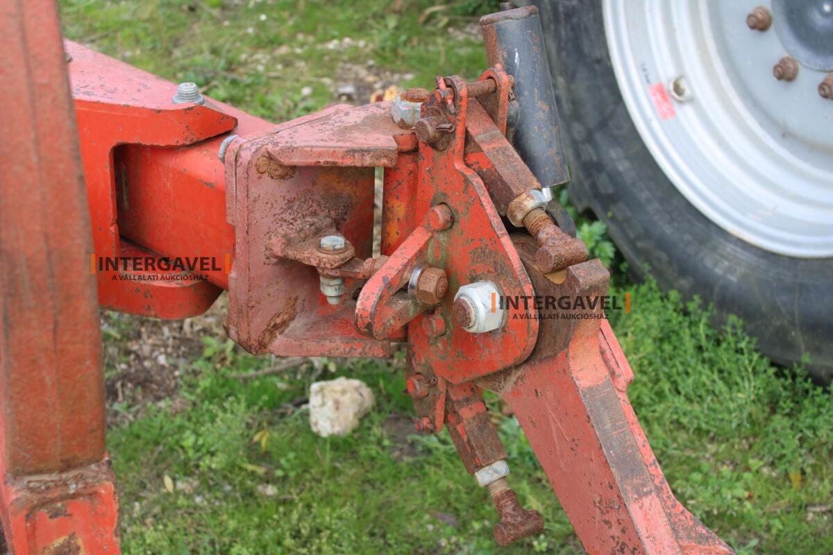 Eke - Gregoire Besson 14