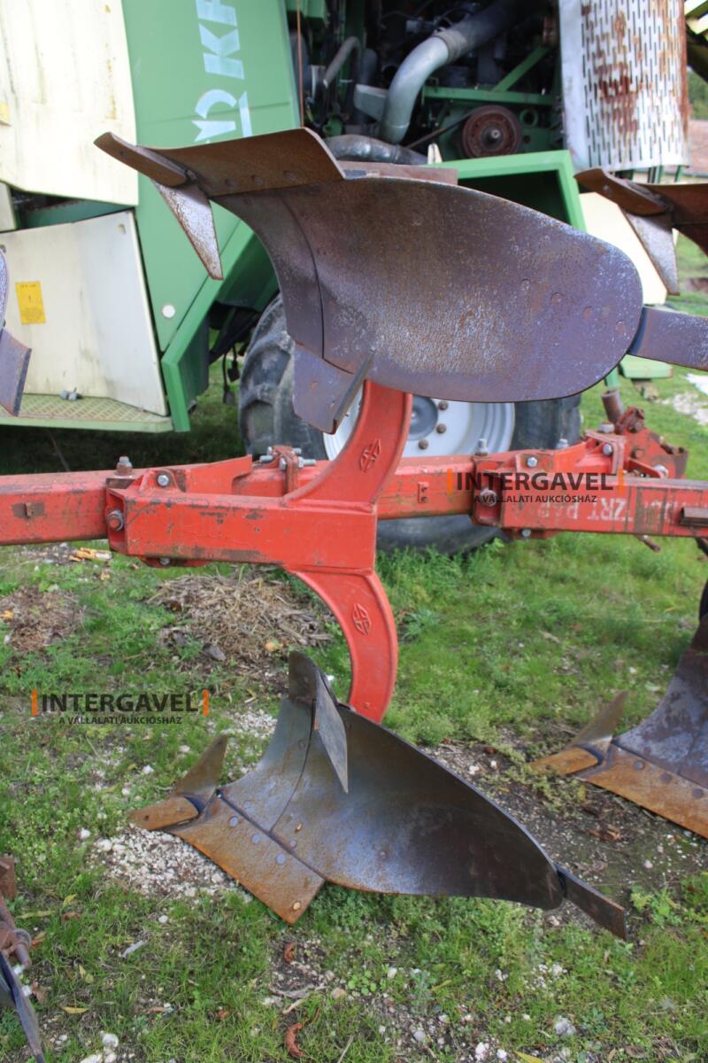 Eke - Gregoire Besson 16