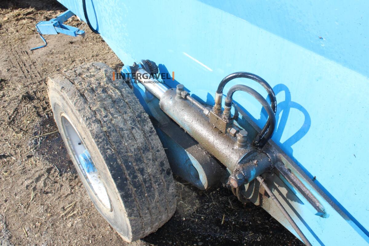 Etető kiosztó kocsi 11