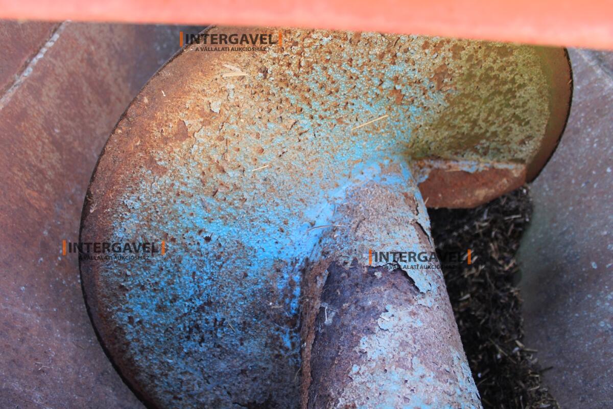 Etető kiosztó kocsi 16