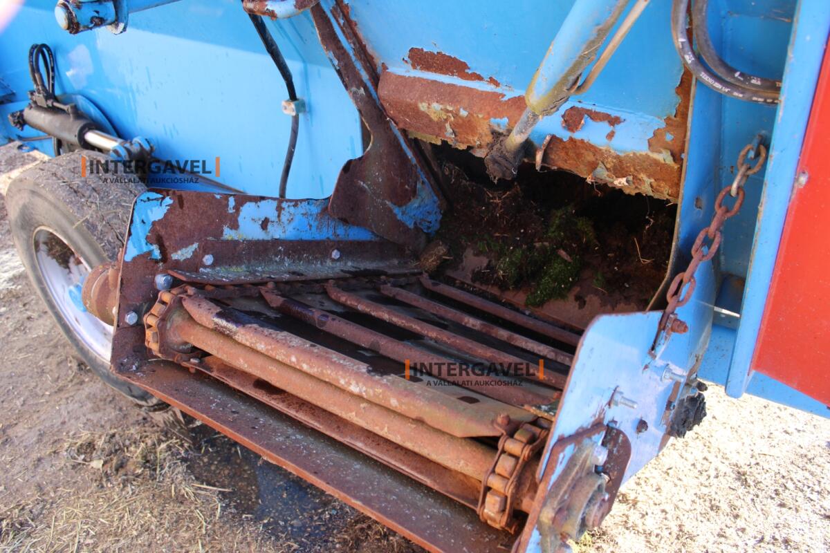 Etető kiosztó kocsi 21